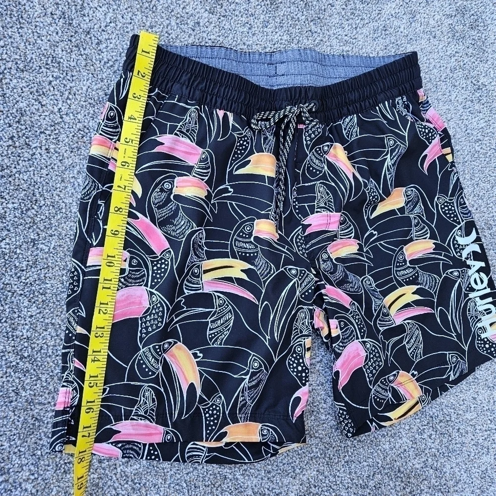 Hurley Party Pack Volley Swim Shorts Trunks Hawaiian Tropical Casual Mens Medium